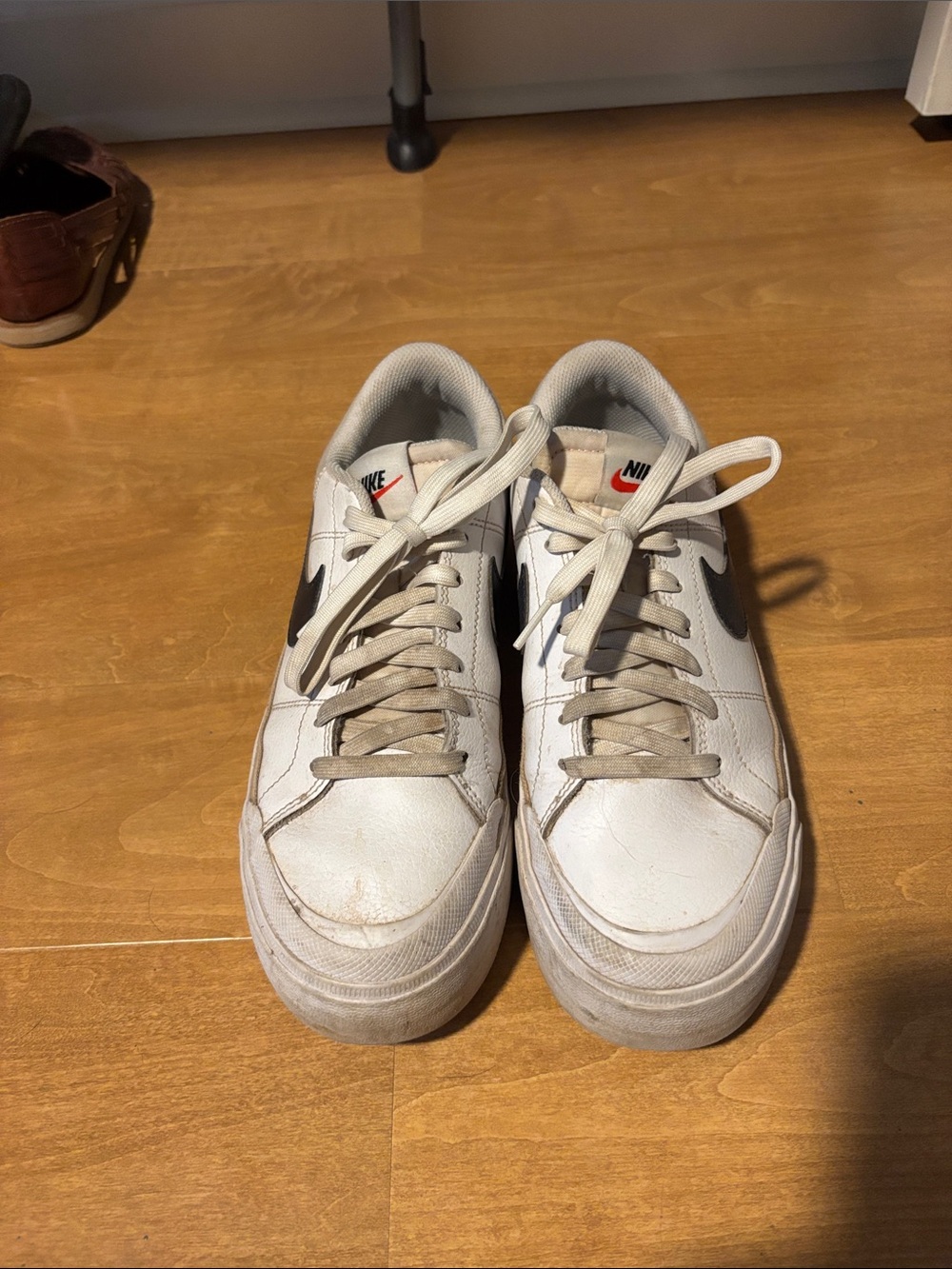 Nike Women’s White and Black Low-Top Athletic Sneakers